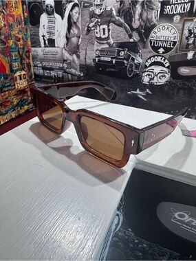 Chunky Rectangular Tortoiseshell Sunglasses - Amber Lenses